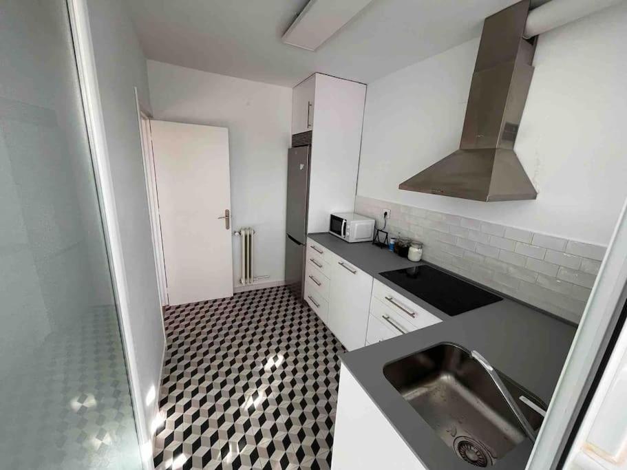 Apartament Apartamento En Grenada Zewnętrze zdjęcie